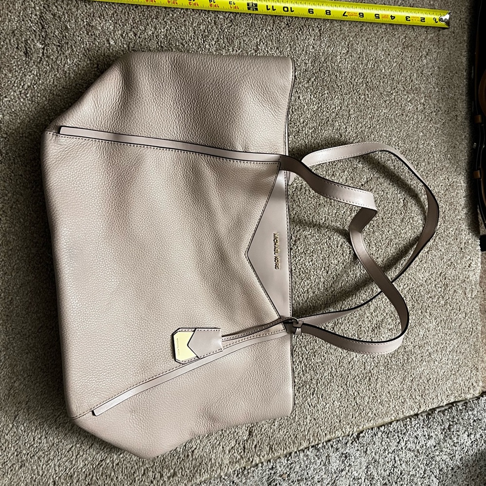 Used Michael Kors Soft Pink Leather Tote